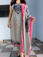 Step into the festive season with our premium sleeveless Kurta, Pant & Dupatta Set